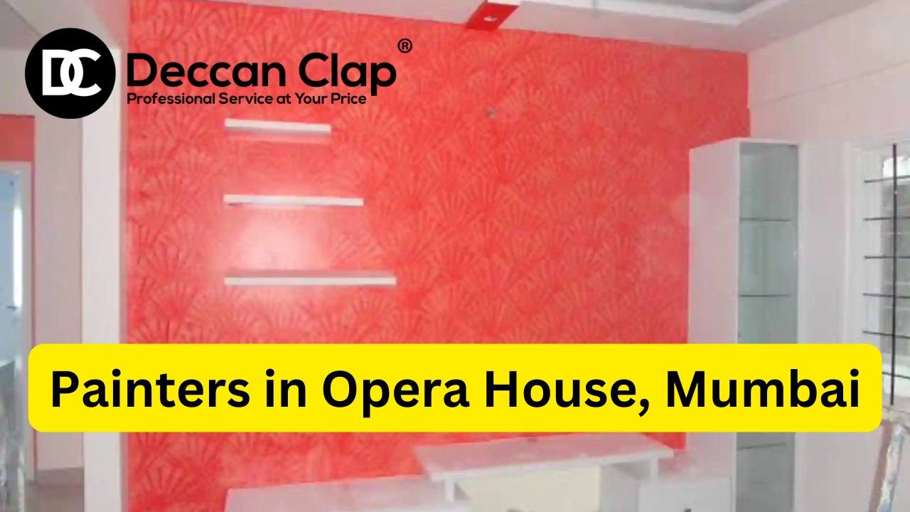 Painters in Opera House, Mumbai